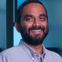 portrait-vivek-shenoy